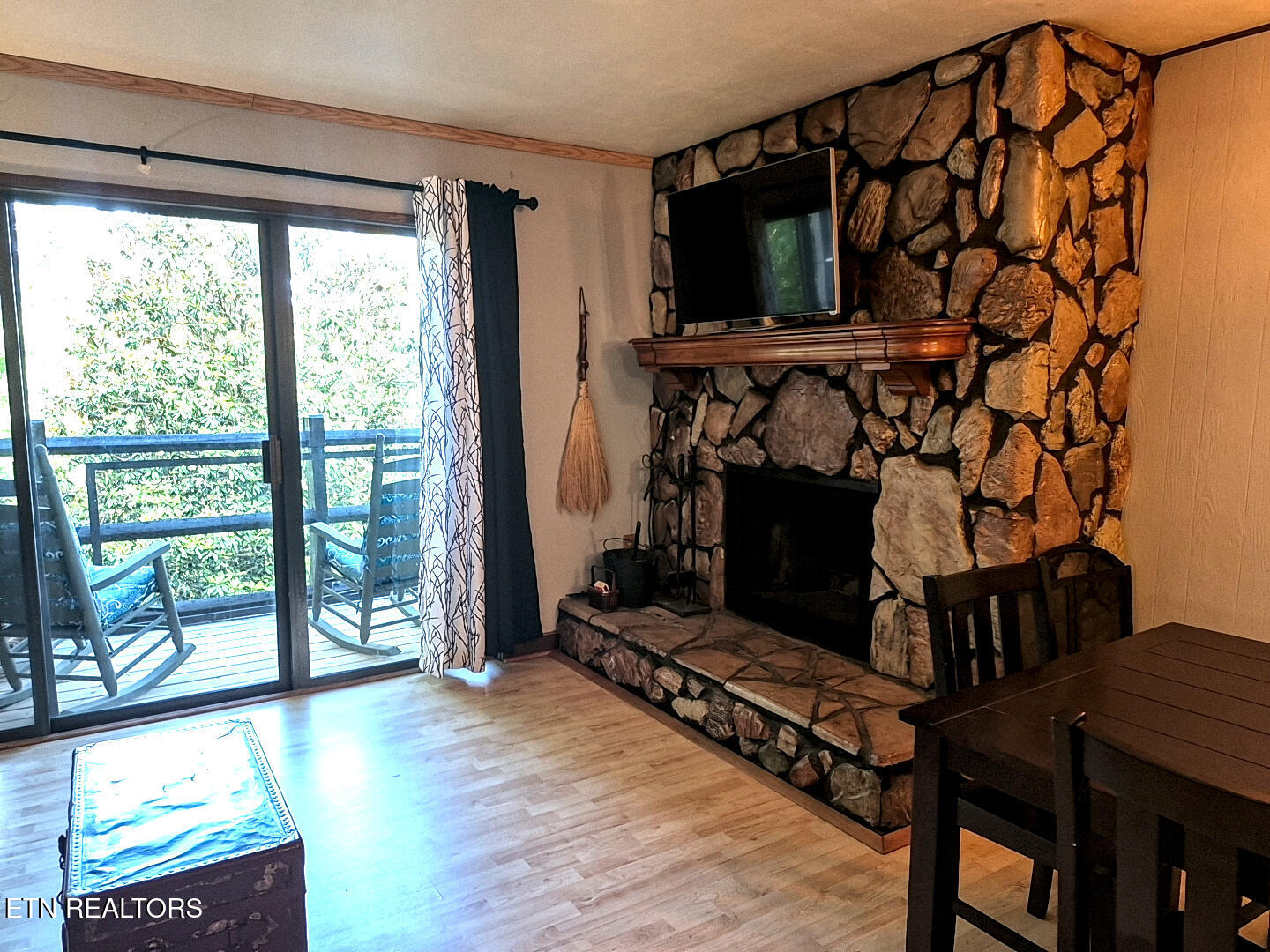 1081 Cove Road, Unit 623 Sevierville, TN 37876 - Photo 5 of 19 DJI_20250616_190105_133