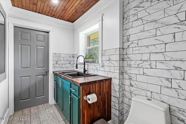 $393,000 | 1404 Neal Road, Picayune, MS 39466