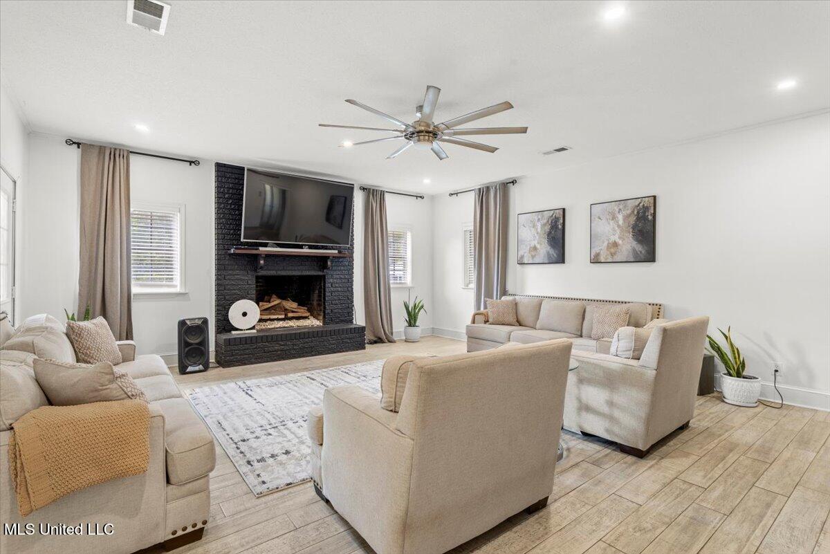 1404 Neal Road Picayune, MS 39466 - Photo 18 of 36 22-HJ0A9947