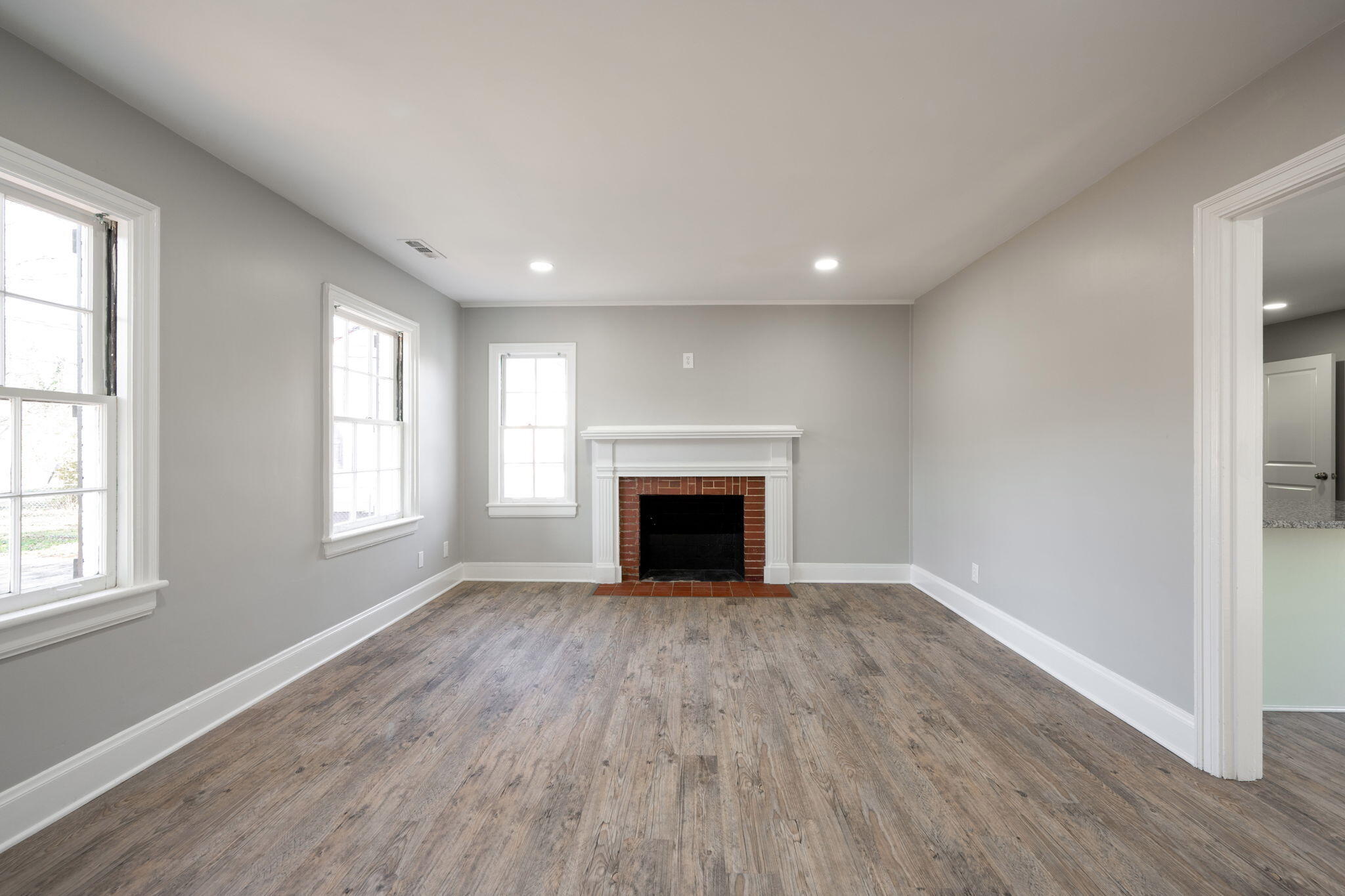 204 Shawnee Trail Chattanooga, TN 37411 - Photo 11 of 33 27-web-or-mls-DSC_5508