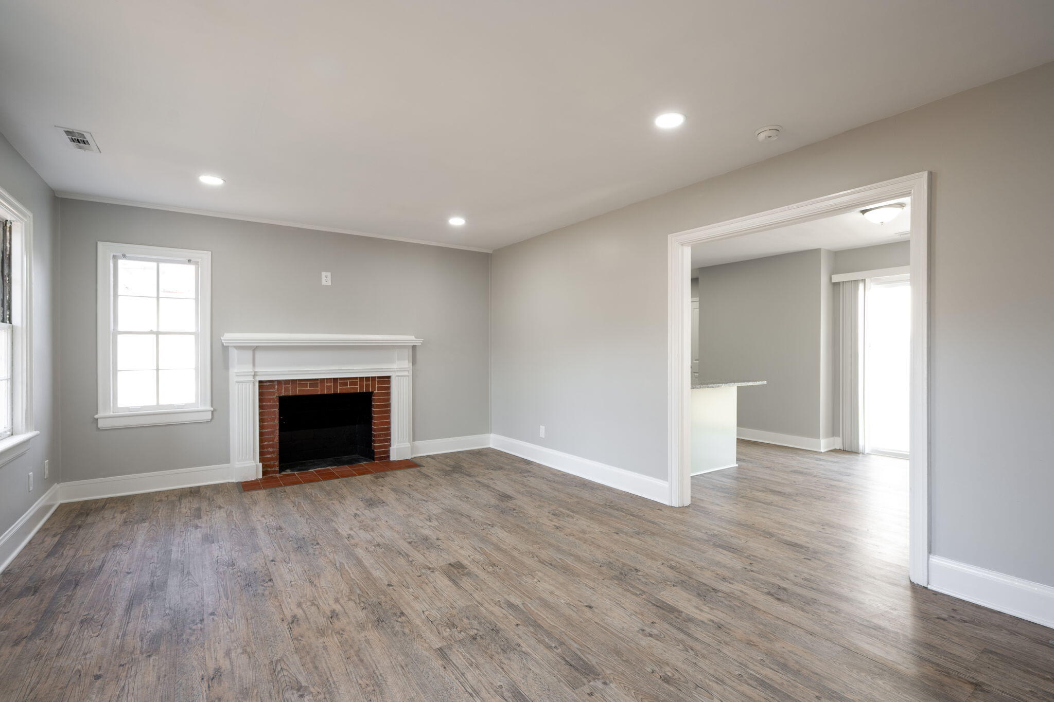 204 Shawnee Trail Chattanooga, TN 37411 - Photo 12 of 33 25-web-or-mls-DSC_5505