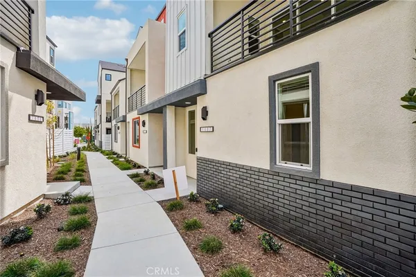 $974,990 | 1687 Coral Sea Lane, San Pedro, CA 90732
