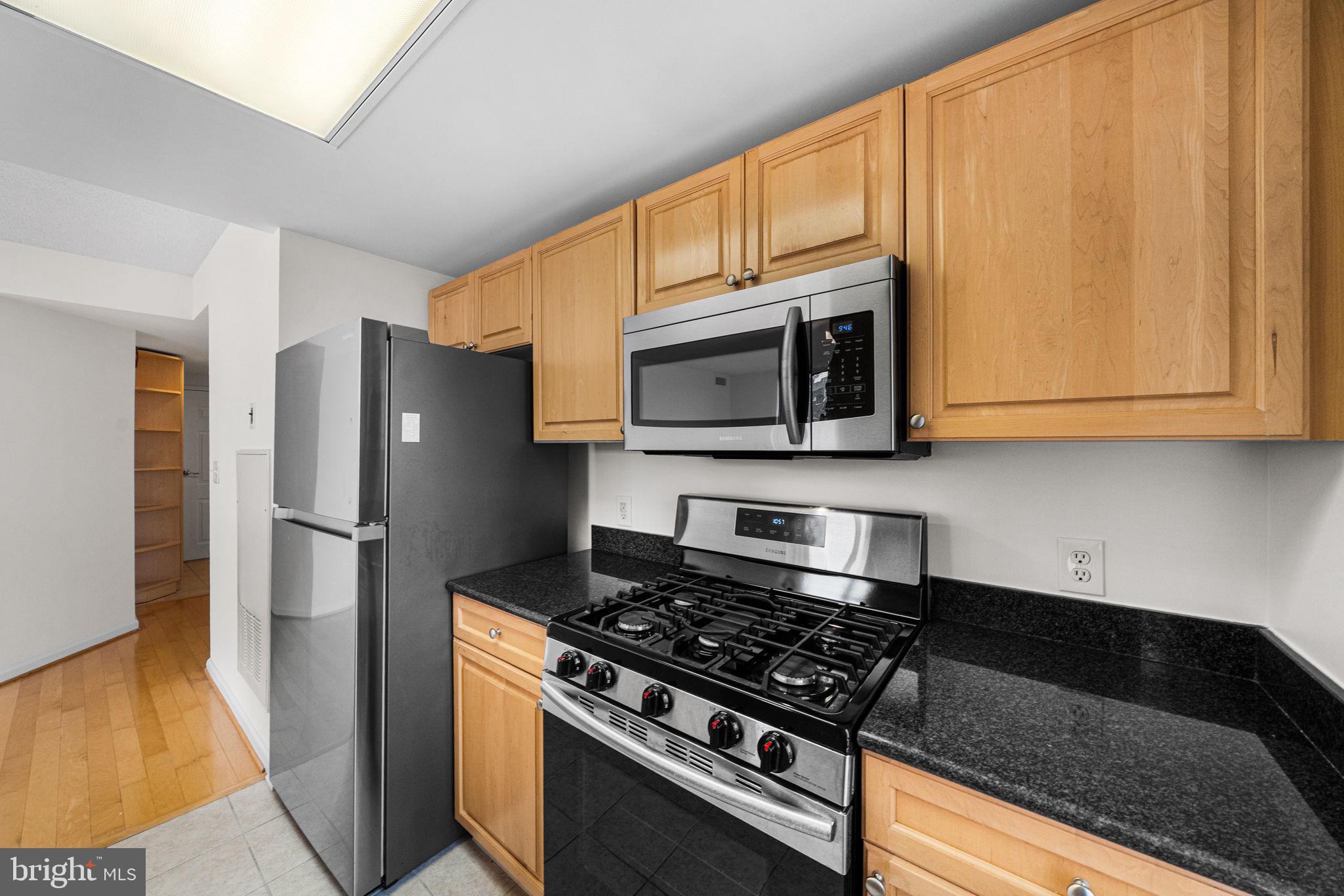 2726 Gallows Road, Unit 619 Vienna, VA 22180 - Photo 9 of 26