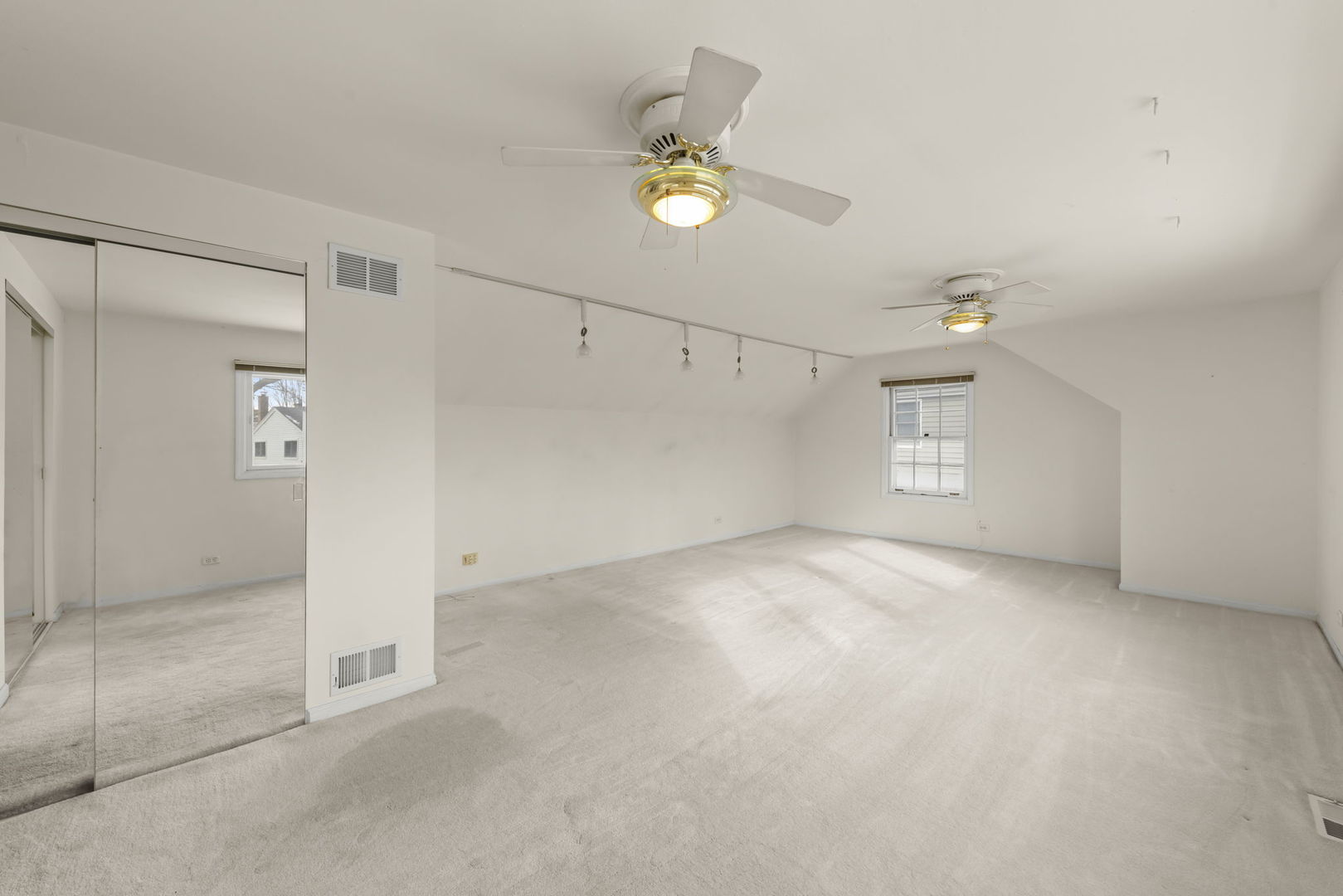 1308 Stonegate Road Naperville, IL 60540 - Photo 18 of 29