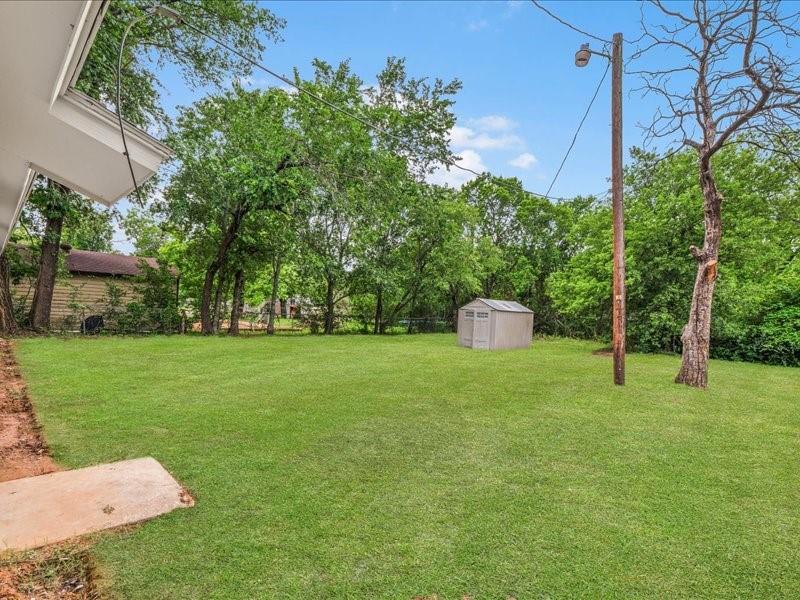 303 Mansfield Road Cleburne, TX 76031 - Photo 21 of 22