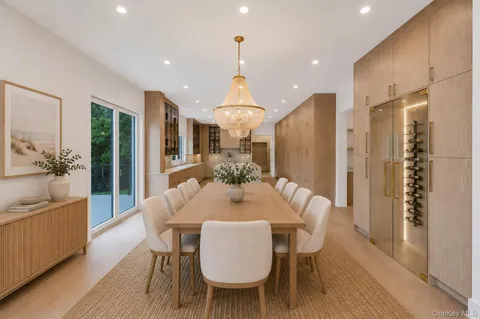 $4,350,000 | 15 Folger Lane, Dix Hills, NY 11746