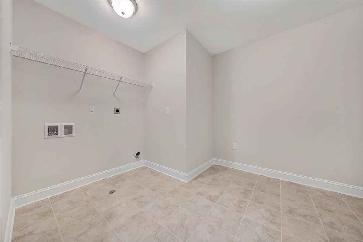 5275 Arrowhead Trail Salem, VA 24153 - Photo 14 of 18 a view of an empty room