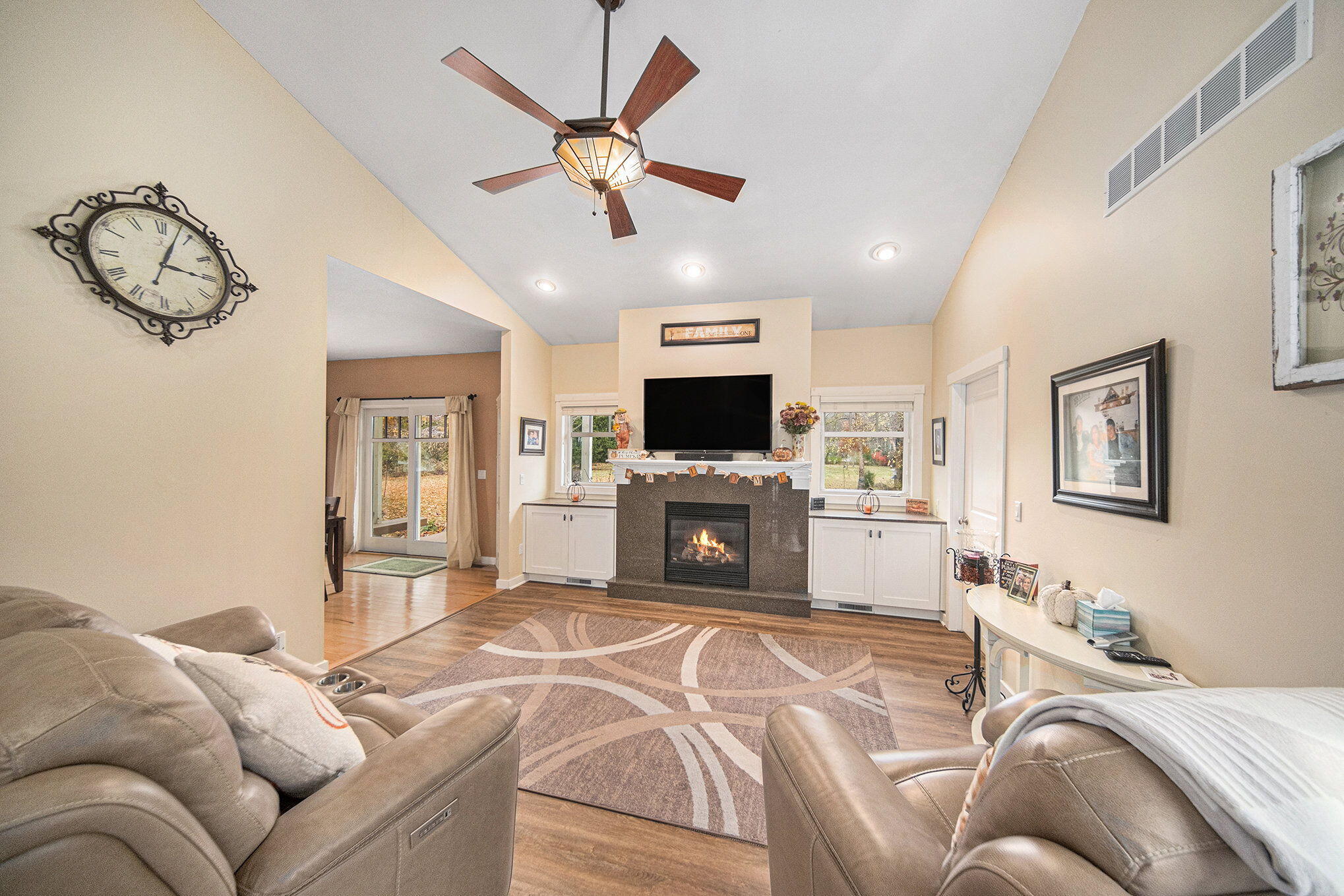 132 Remington Drive Spring Arbor, MI 49283 - Photo 3 of 24 5-web-or-mls-005_sbp_76_452