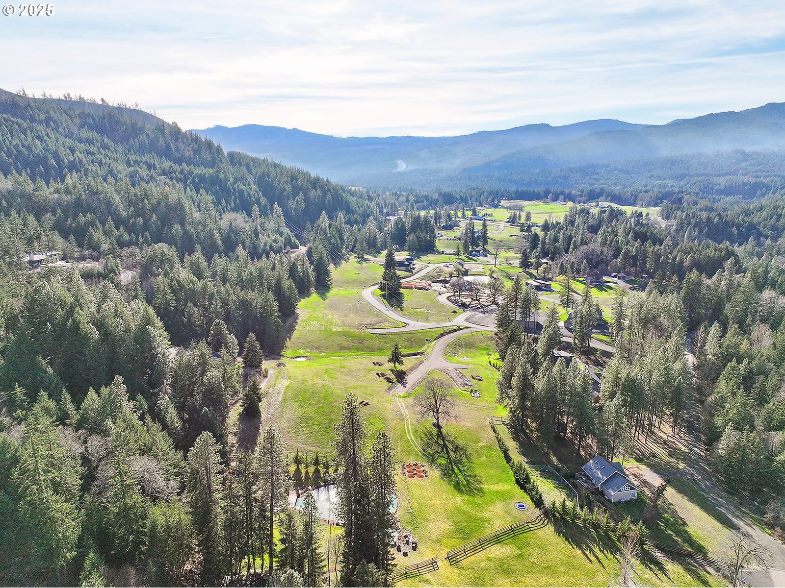 2 Graham Lane White Salmon, WA 98672 - Photo 10 of 18 a view of a swimming pool with a mountain