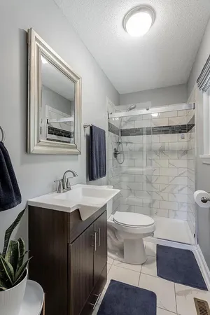 $2,900 | 819 Skyline Park Drive, Signal Mountain, TN 37377