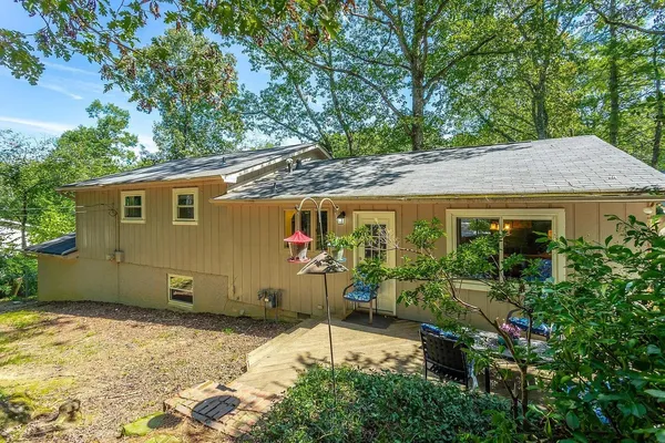 $2,900 | 819 Skyline Park Drive, Signal Mountain, TN 37377