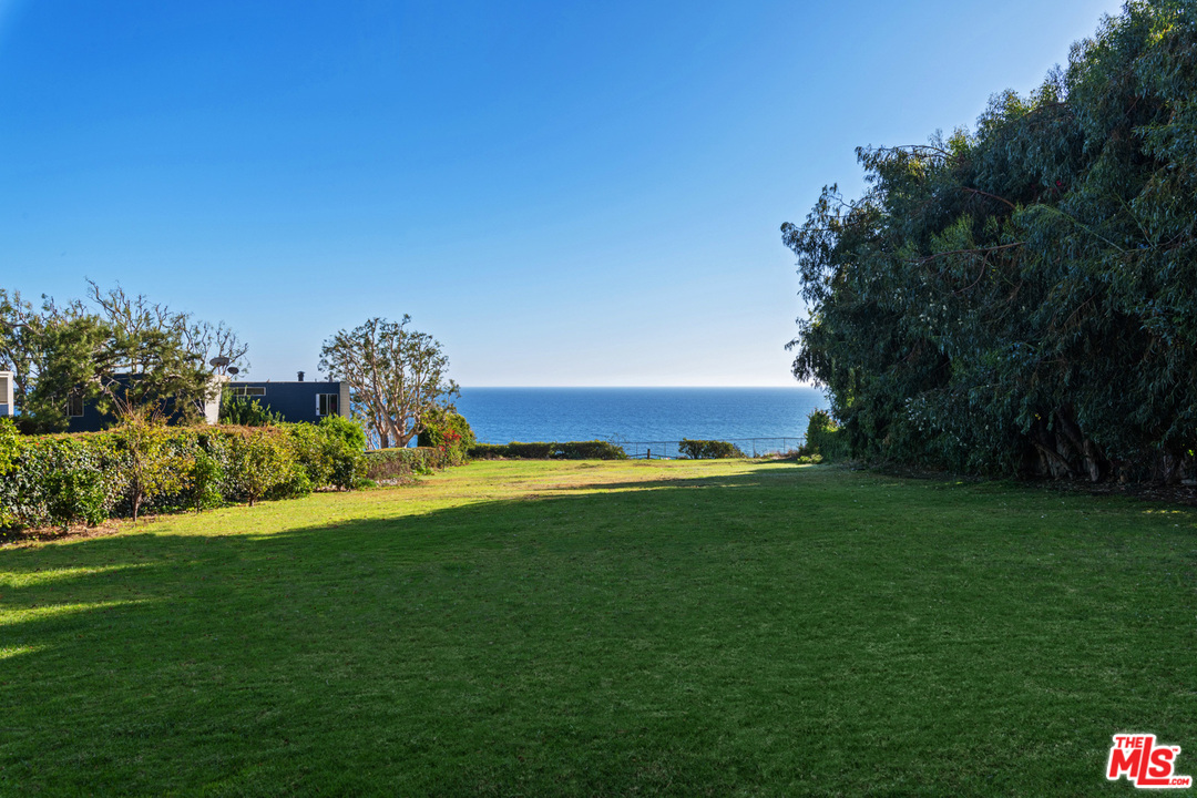 31226 Bailard Road Malibu, CA 90265 - Photo 3 of 23