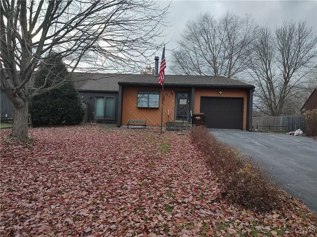 $182,000 | 8211 Erskine Drive, Cicero, NY 13030