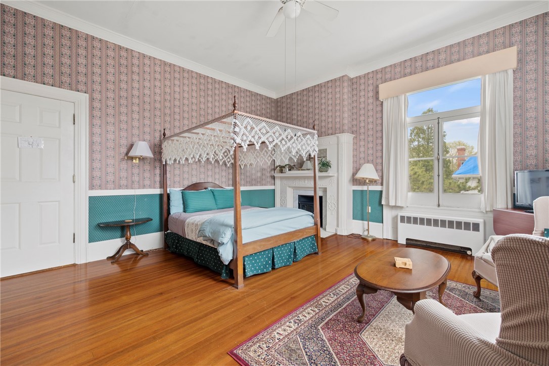 406 Bellevue Avenue Newport, RI 02840 - Photo 24 of 44