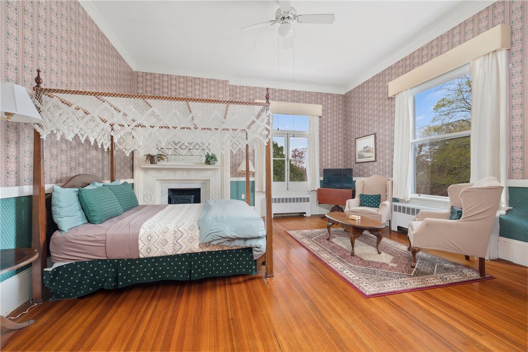 406 Bellevue Avenue Newport, RI 02840 - Photo 26 of 44