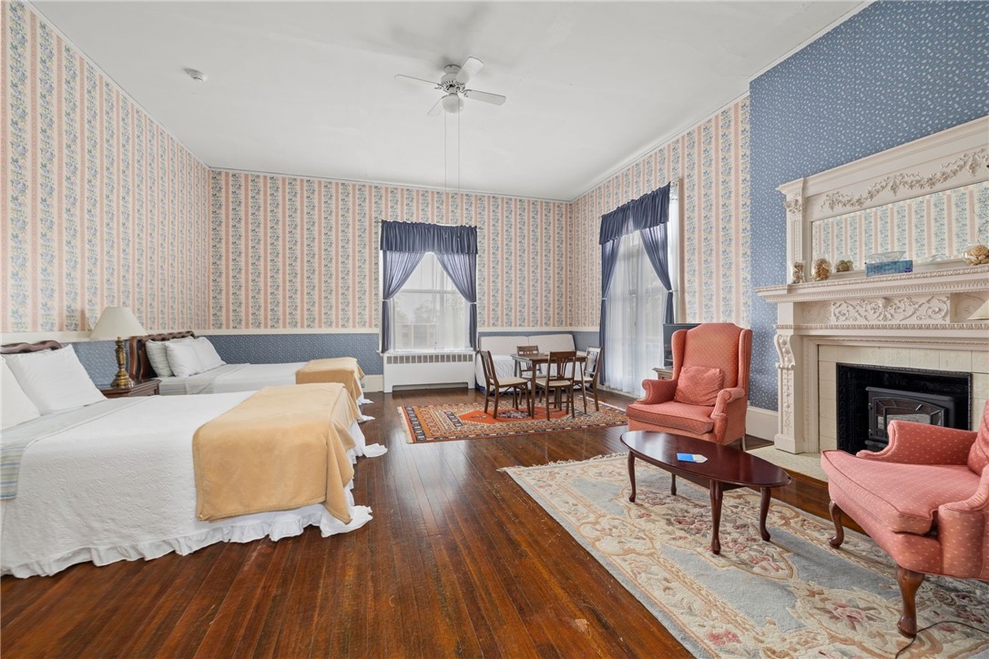 406 Bellevue Avenue Newport, RI 02840 - Photo 36 of 44