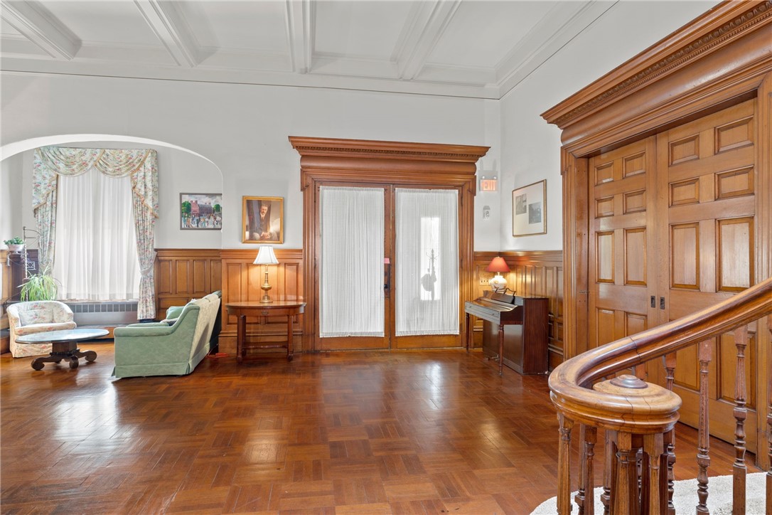 406 Bellevue Avenue Newport, RI 02840 - Photo 6 of 44