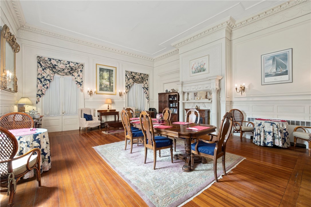 406 Bellevue Avenue Newport, RI 02840 - Photo 9 of 44