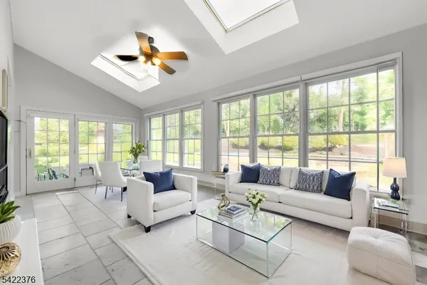 $1,149,999 | 4 Greenbriar Court, Flanders, NJ 07836