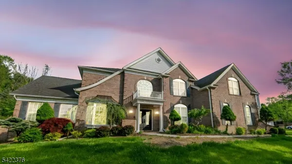 $1,149,999 | 4 Greenbriar Court, Flanders, NJ 07836