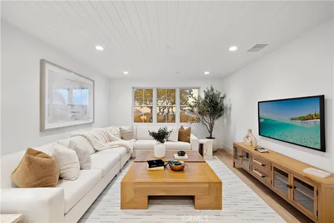 $6,895,000 | 1736 Port Sheffield Place, Newport Beach, CA 92660