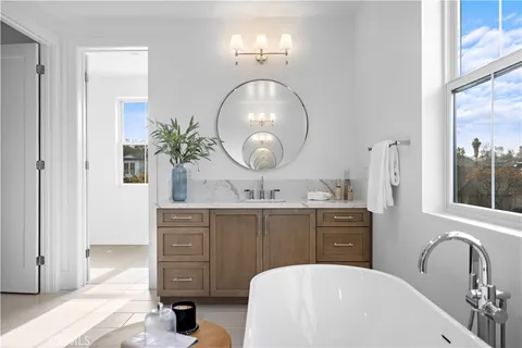 $6,895,000 | 1736 Port Sheffield Place, Newport Beach, CA 92660