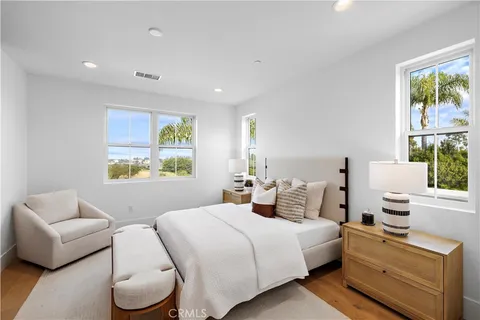 $6,895,000 | 1736 Port Sheffield Place, Newport Beach, CA 92660