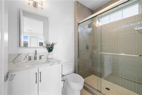 $6,895,000 | 1736 Port Sheffield Place, Newport Beach, CA 92660