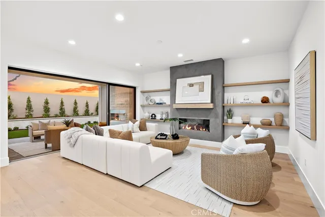 $6,895,000 | 1736 Port Sheffield Place, Newport Beach, CA 92660