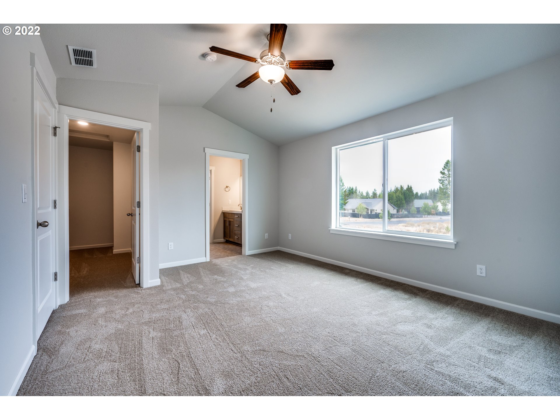 16690 Pne Crk Drive La Pine, OR 97739 - Photo 15 of 32