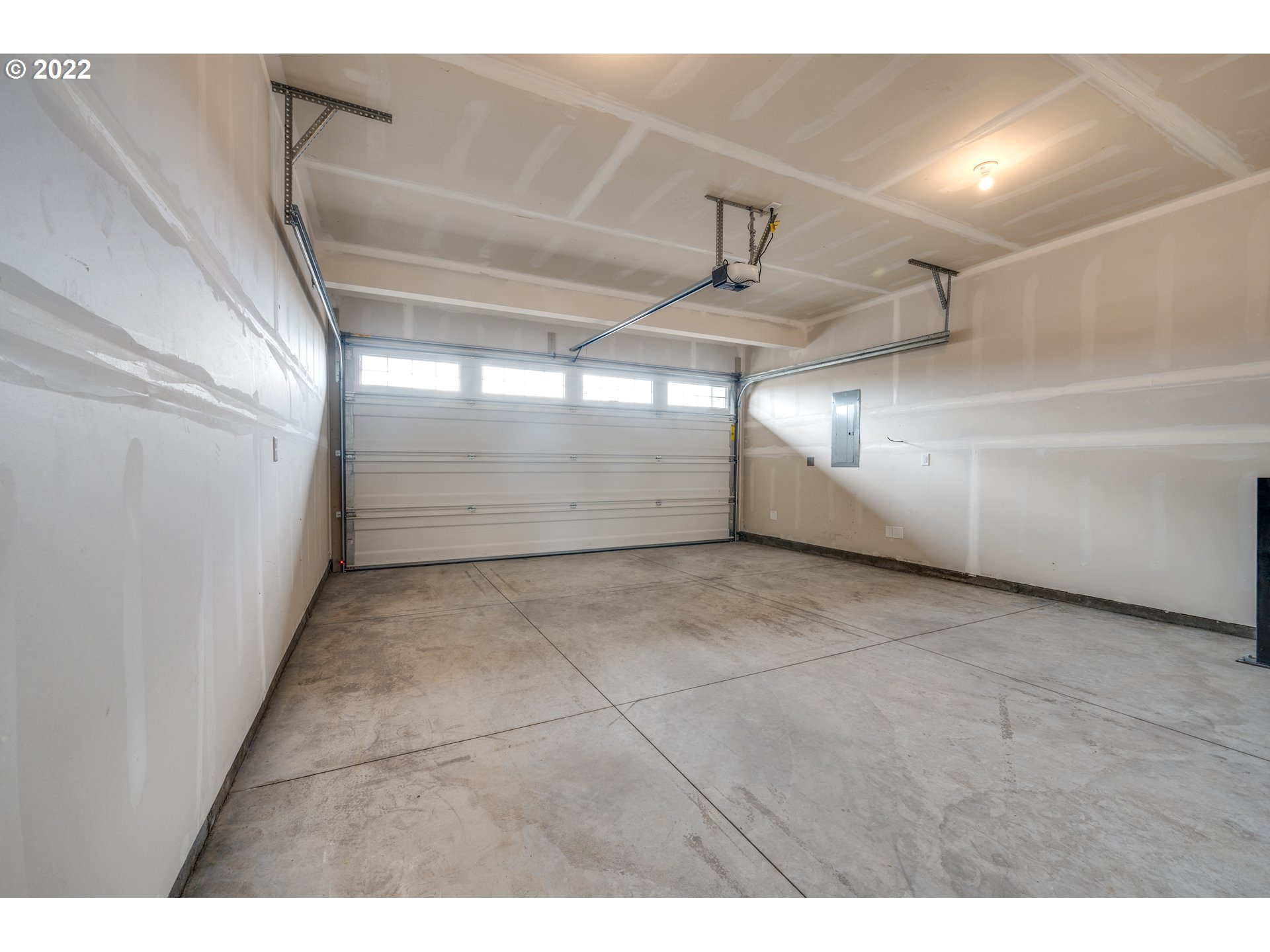 16690 Pne Crk Drive La Pine, OR 97739 - Photo 27 of 32