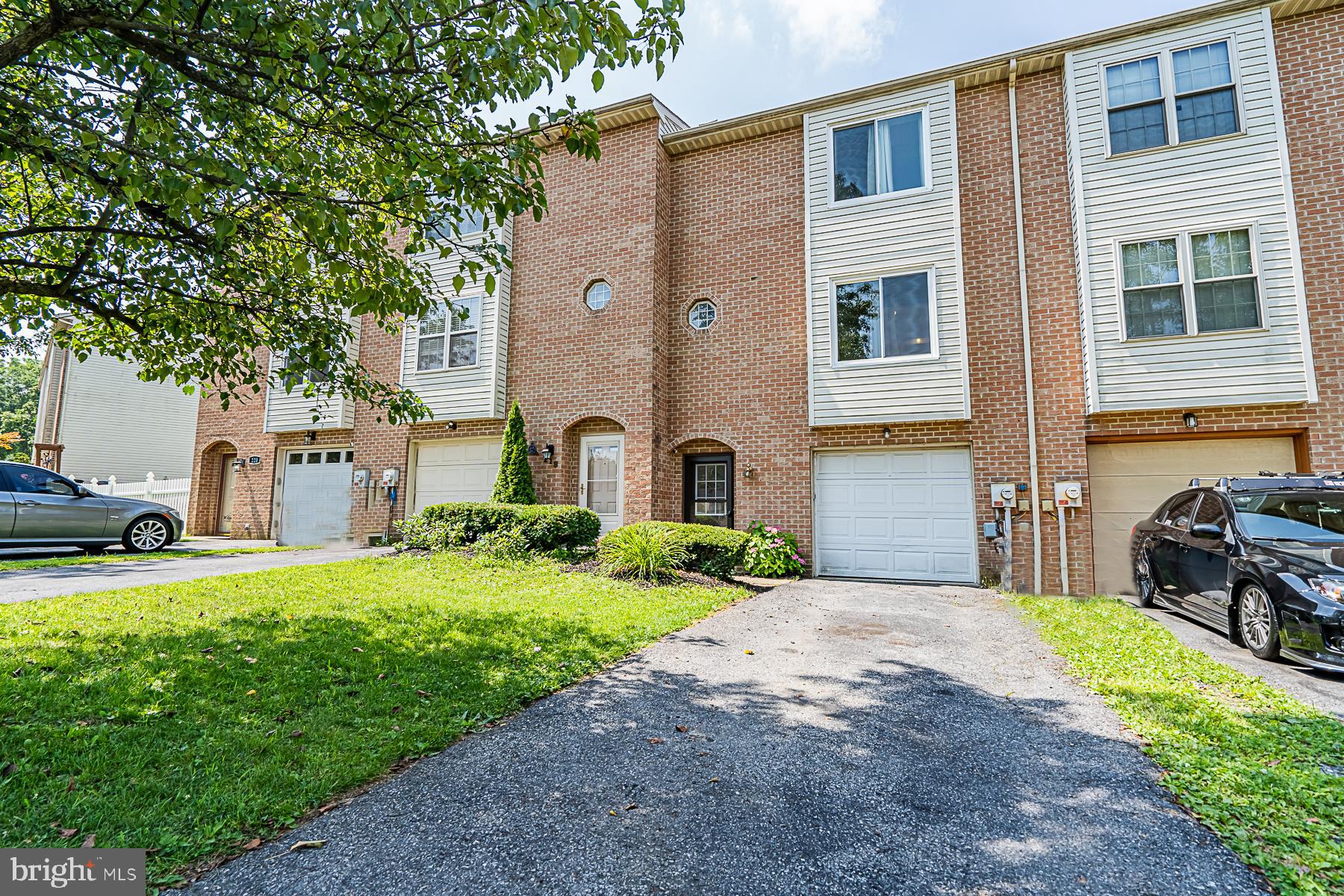 216 Ridgeview Drive Alburtis, PA 18011 - Photo 1 of 35 Gallery Image 1