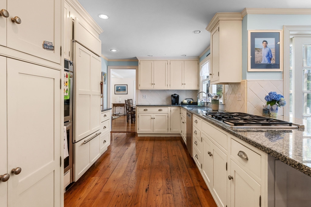 95 Cotchpinicut Road North Chatham, MA 02650 - Photo 24 of 34