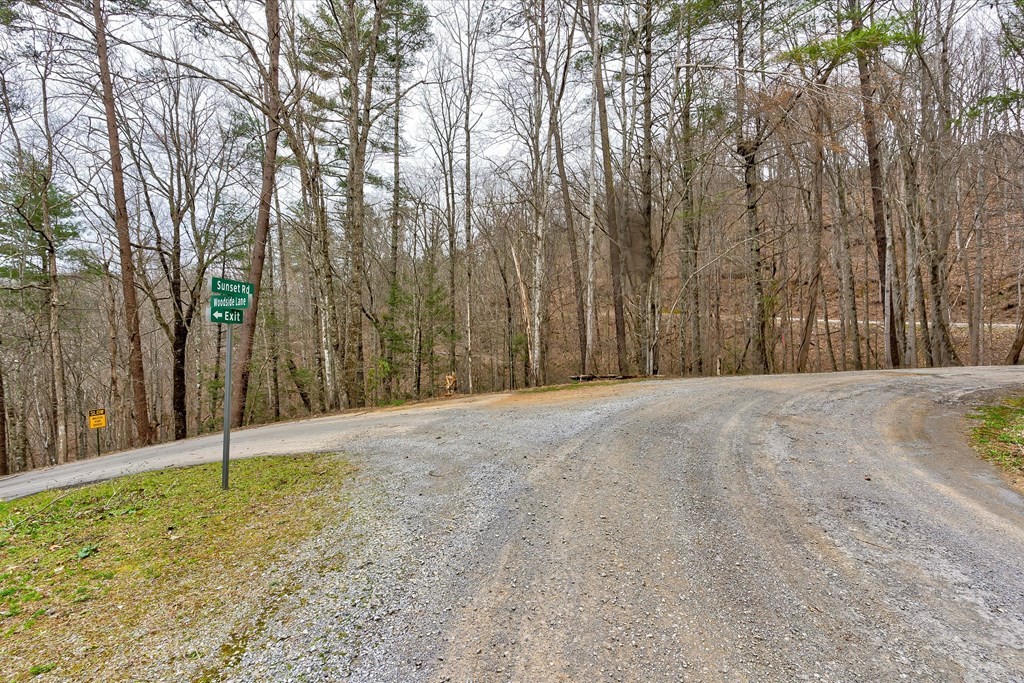 13 Sunset Road Sevierville, TN 37862 - Photo 5 of 27 Gallery Image 5