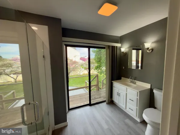 $4,000 | 422 West 6th Avenue, Conshohocken, PA 19428