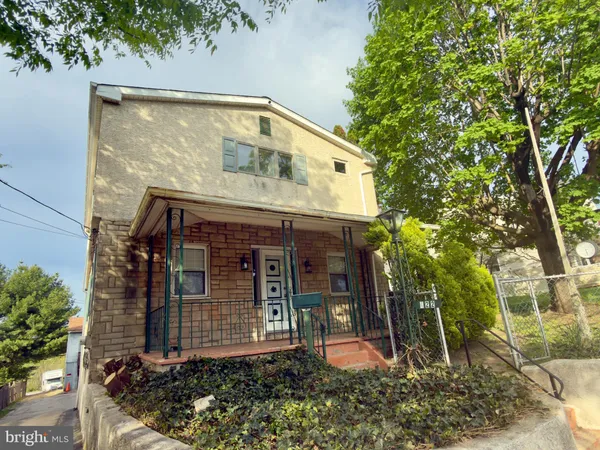 $4,000 | 422 West 6th Avenue, Conshohocken, PA 19428