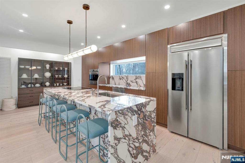 27 Knickerbocker Road Closter, NJ 07624 - Photo 7 of 25