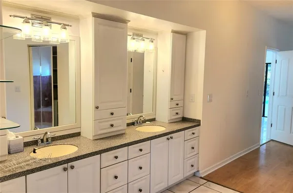 $4,400 | 3037 Crest Drive, Clearwater, FL 33759