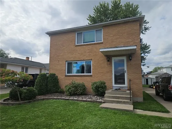 $1,500 | 70 Theresa Drive, Cheektowaga, NY 14227