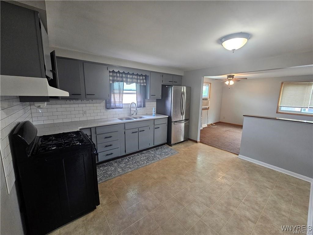 70 Theresa Drive Cheektowaga, NY 14227 - Photo 2 of 9