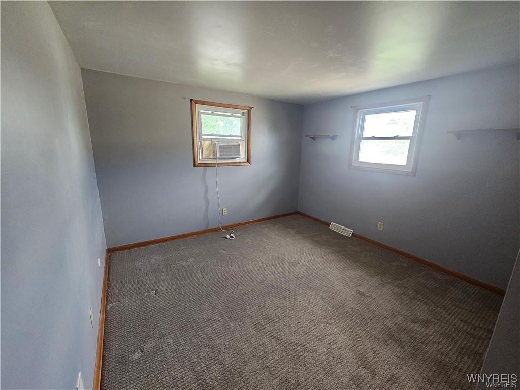 70 Theresa Drive Cheektowaga, NY 14227 - Photo 6 of 9