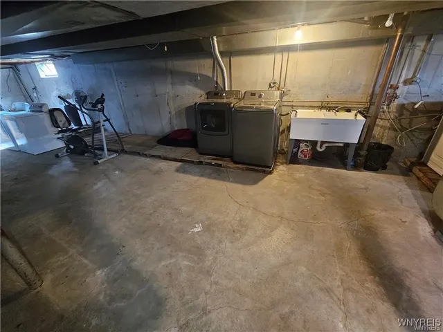 $1,500 | 70 Theresa Drive, Cheektowaga, NY 14227