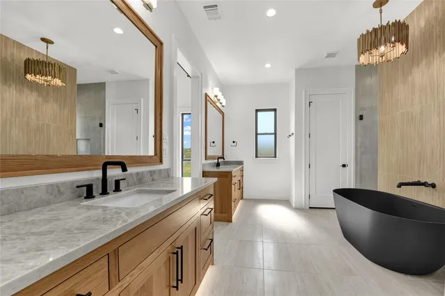 $1,370,000 | 621 Hondo Crossing, Weatherford, TX 76087