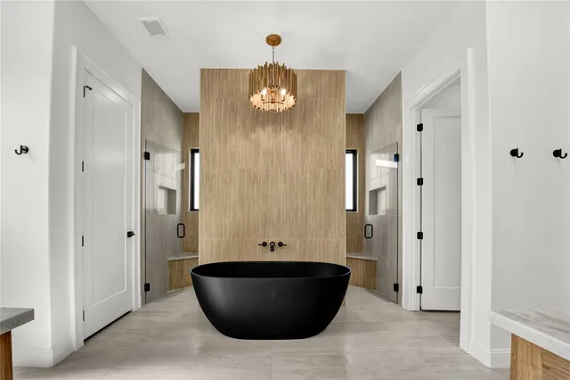 $1,370,000 | 621 Hondo Crossing, Weatherford, TX 76087