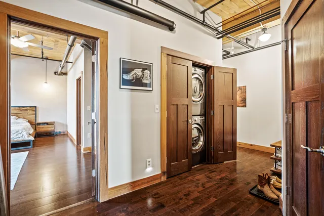 $4,000 | 1818 North Water Street, Unit 306, Milwaukee, WI 53202