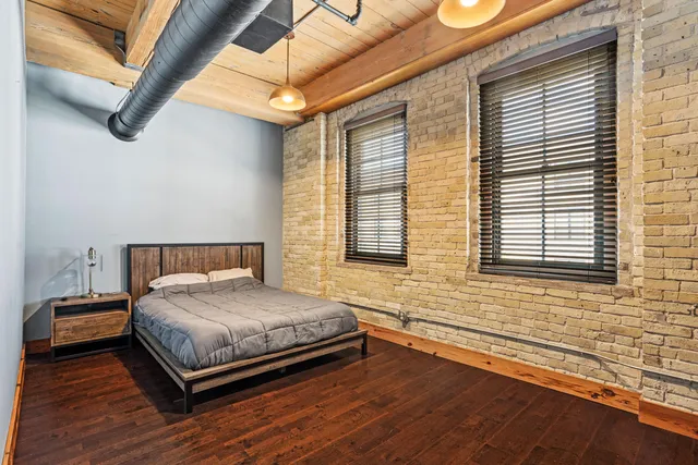 $4,000 | 1818 North Water Street, Unit 306, Milwaukee, WI 53202