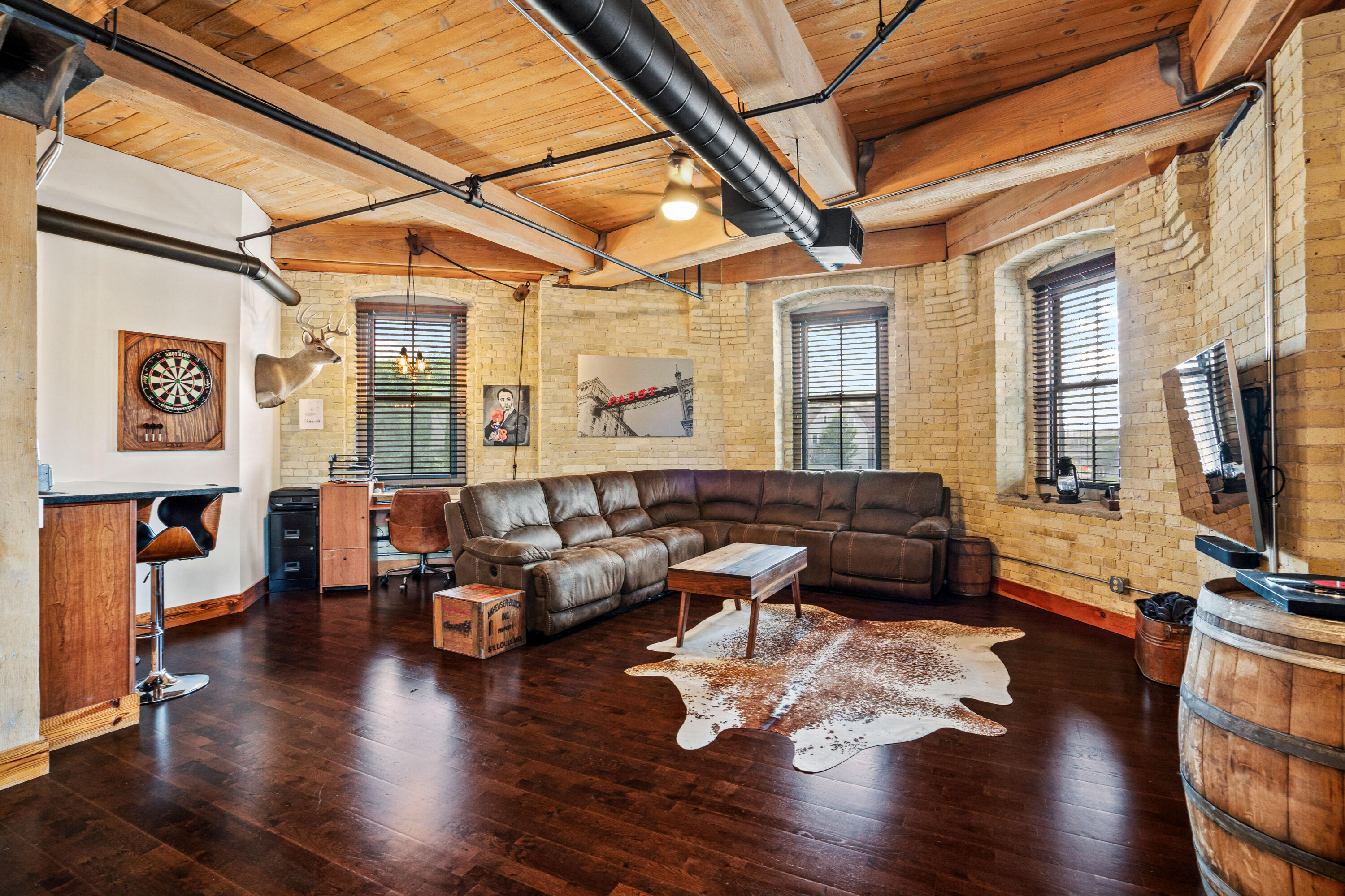 1818 North Water Street, Unit 306 Milwaukee, WI 53202 - Photo 16 of 26 Living Room