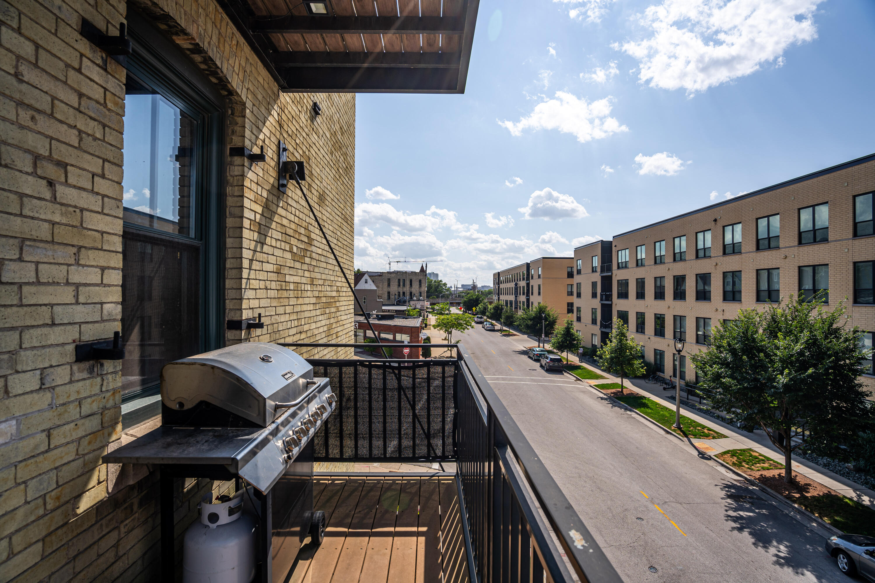 1818 North Water Street, Unit 306 Milwaukee, WI 53202 - Photo 23 of 26 Balcony w/ Grill