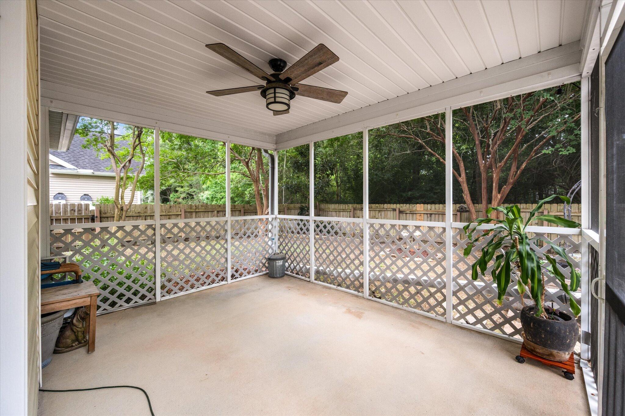 541 Saville Row Charleston, SC 29414 - Photo 8 of 37 40-541 Saville_e_Lowcountry_Exposure-14