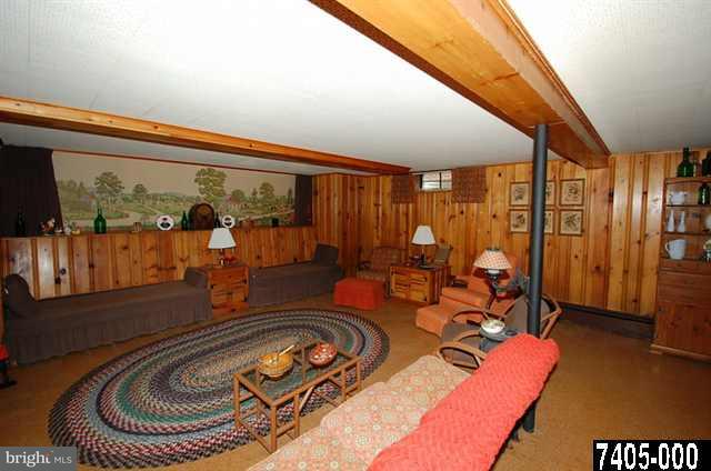 11 Lee Street Hanover, PA 17331 - Photo 4 of 20 Gallery Image 4
